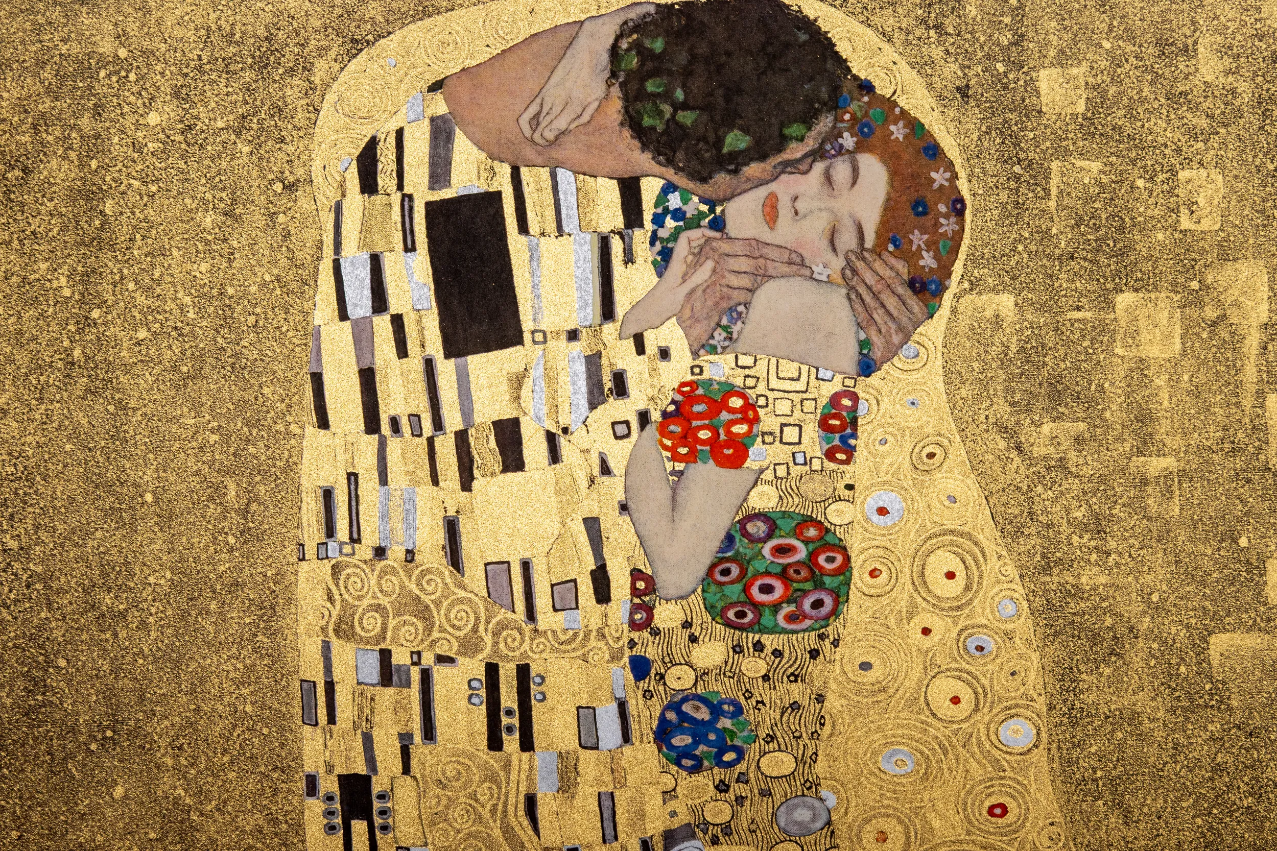 Gustav Klimt THE KISS detail